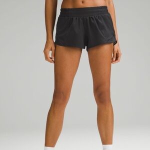 lulu black low rise hotty hots 2.5